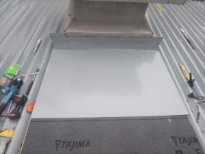野田市目吹工場　波型スレート屋根カバー工法工事　ベンチレーター（換気装置）8
