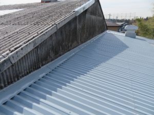 野田市目吹工場　波型スレート屋根カバー工法工事　完了1