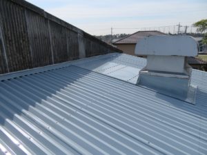野田市目吹工場　波型スレート屋根カバー工法工事　完了4
